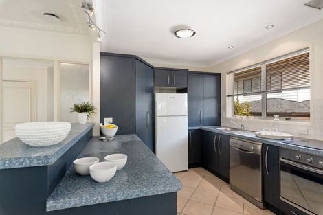 Photo of property in 1/140 Churchill Road, Rothesay Bay, Auckland, 0630