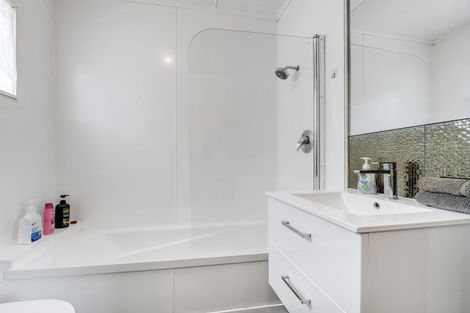 Photo of property in 24 Euan Street, Mangakakahi, Rotorua, 3015