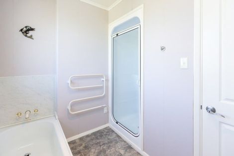 Photo of property in 18 Mccurdy Street, Elderslea, Upper Hutt, 5018