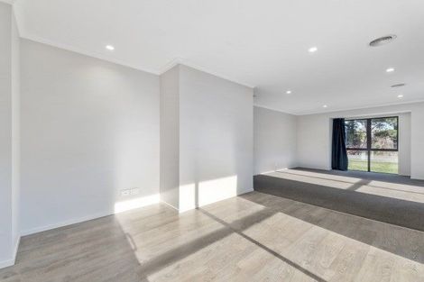 Photo of property in 23 Mcdonnell Road, Arrowtown, 9302