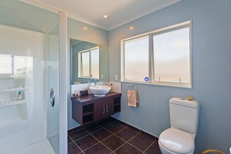 Photo of property in 4 Meadow Court, Paraparaumu, 5032