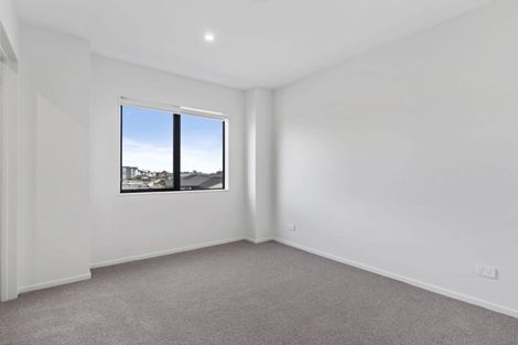 Photo of property in 18 Gosper Road, Takanini, 2112