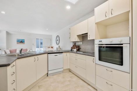 Photo of property in 220/12 Northcross Drive, Oteha, Auckland, 0632