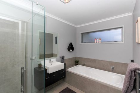 Photo of property in 45 Dillon Drive, Bell Block, New Plymouth, 4312