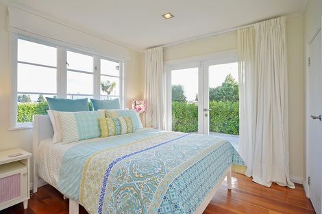 Photo of property in 1a Dublin Street, Martinborough, 5711