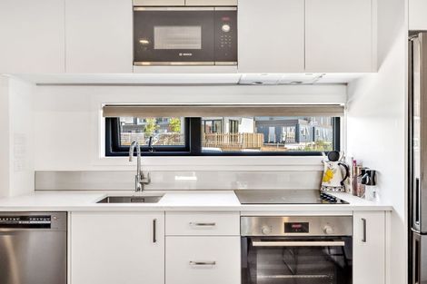 Photo of property in 68 Te Puketoka Lane, Mangere, Auckland, 2022