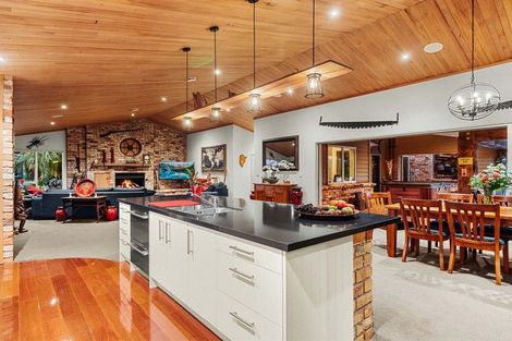 Photo of property in 632 Kara Road, Kokopu, Whangarei, 0179