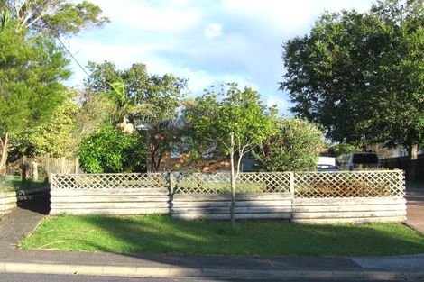 Photo of property in 18 Amberley Avenue, Te Atatu South, Auckland, 0610