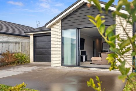 Photo of property in 10 Pense Place, Papamoa, 3118