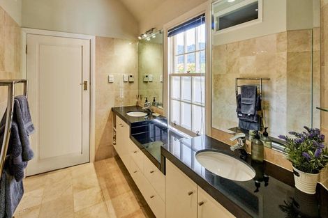 Photo of property in 60 Cheviot Road, Lowry Bay, Lower Hutt, 5013