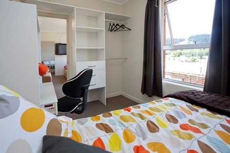 Photo of property in 102 Harbour Terrace, North Dunedin, Dunedin, 9016