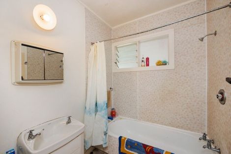 Photo of property in 135 Broadway, Marton, 4710