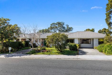 Photo of property in 1 Moana Terrace, Snells Beach, 0920