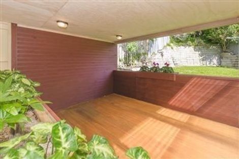 Photo of property in 8 Brazier Grove, Paraparaumu, 5032