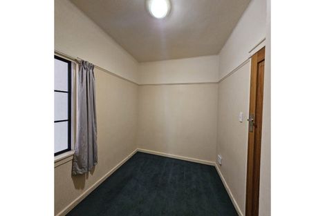 Photo of property in Westhaven Apartments, 8/127 Molesworth Street, Thorndon, Wellington, 6011