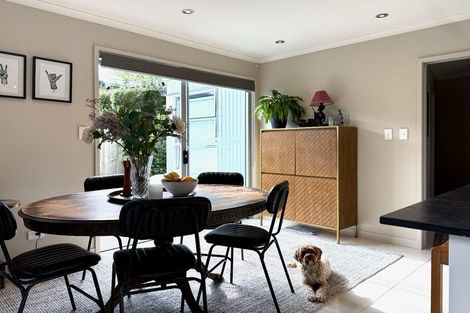 Photo of property in 32b Gilbert Street, New Plymouth, 4310