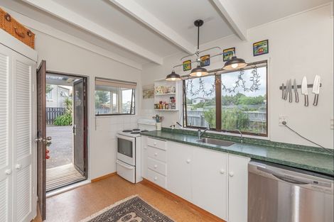 Photo of property in 3 Aranui Avenue, Waitarere Beach, Levin, 5510