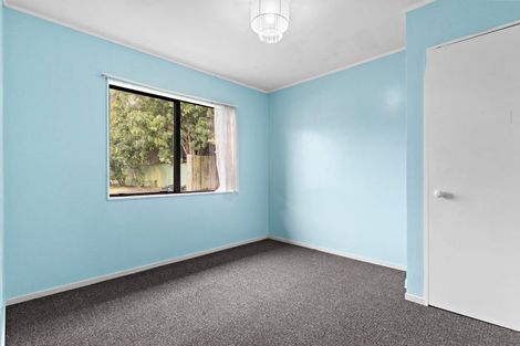 Photo of property in 4/14 Beaubank Road, Kelston, Auckland, 0602