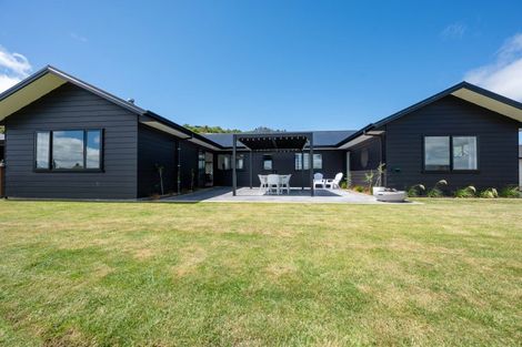 Photo of property in 13 Kittyhawk Drive, Kinloch, Taupo, 3377