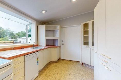 Photo of property in 22 Elizabeth Street, Moera, Lower Hutt, 5010