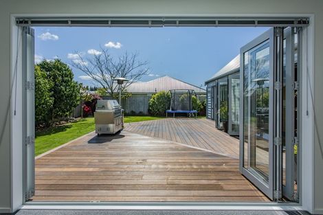 Photo of property in 20 Sandown Boulevard, Rangiora, 7400