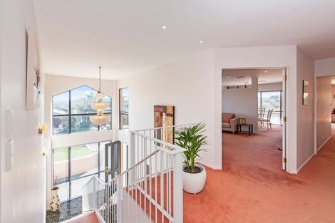 Photo of property in 9 Lamia Place, The Gardens, Auckland, 2105
