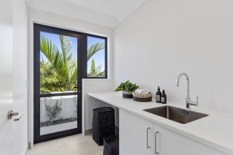 Photo of property in 17 Fordyce Avenue, Sunnyhills, Auckland, 2010