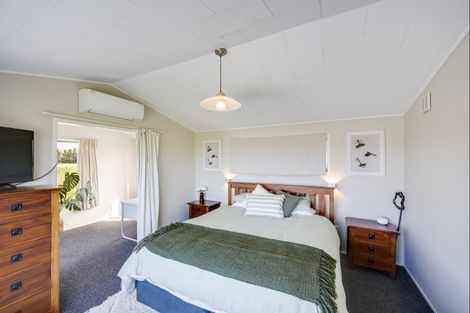 Photo of property in 61 Johns Road, Jervoistown, Napier, 4112