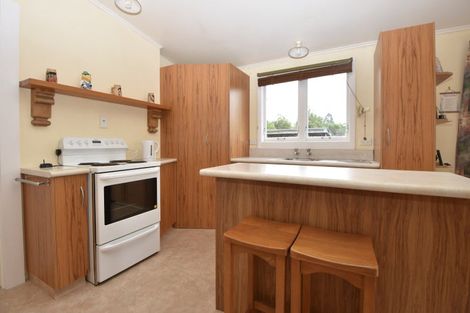 Photo of property in 8 Wyndham Street, Carterton, 5713