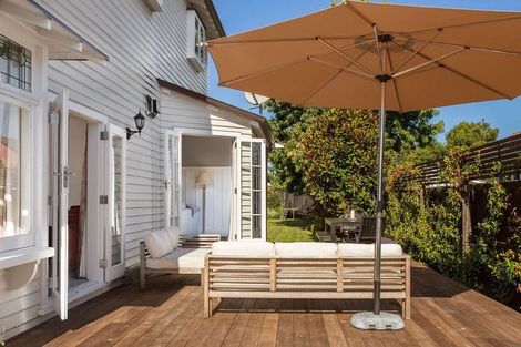 Photo of property in 112 Knowles Street, St Albans, Christchurch, 8052