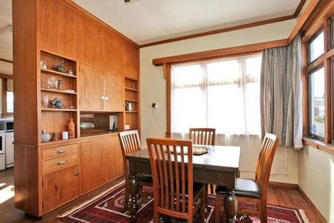 Photo of property in 18 Hinton Road, Taradale, Napier, 4112