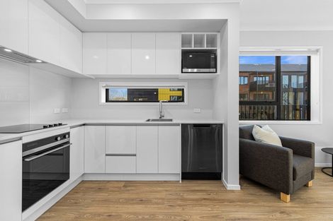 Photo of property in 50 Line Road, Glen Innes, Auckland, 1072