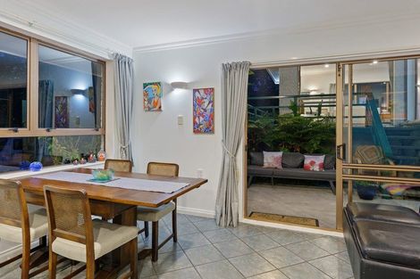 Photo of property in 15 Alexander Street, Waikanae, 5036