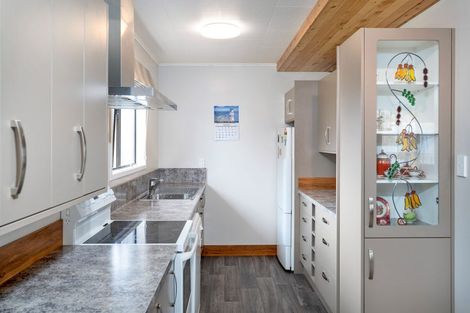 Photo of property in 3 Poplar Street, Whitianga, 3510