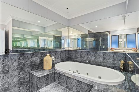 Photo of property in 14 The Parade, Bucklands Beach, Auckland, 2012