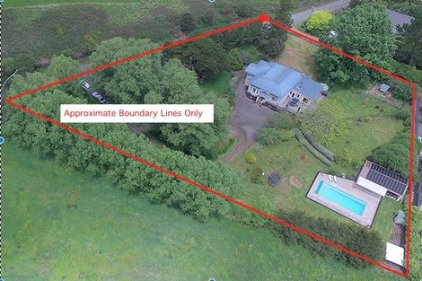 Photo of property in 197 Tahekeroa Road, Tahekeroa, Kaukapakapa, 0873