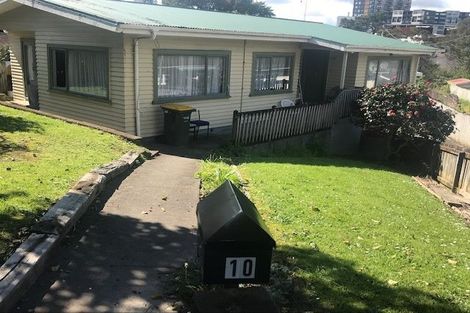 Photo of property in 10 Kaponga Crescent, New Lynn, Auckland, 0600