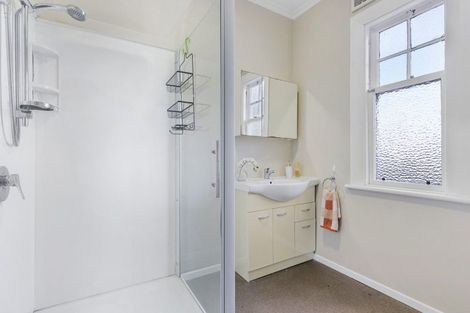 Photo of property in 17 Rakau Road, Hataitai, Wellington, 6021