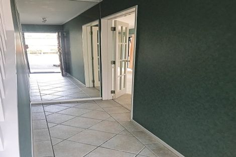 Photo of property in 1/8 Daria Place, Northpark, Auckland, 2013