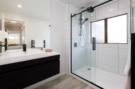 Photo of property in 18 Kaanapali Place, Wattle Downs, Auckland, 2103