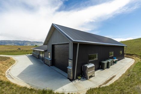 Photo of property in 211 Mcarthur Road, Springvale, Alexandra, 9391