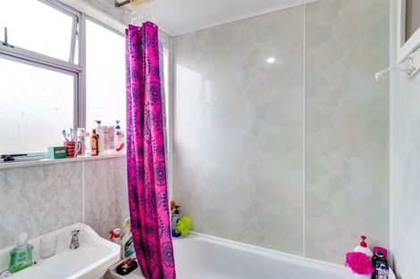 Photo of property in 9 Currie Street, Greenmeadows, Napier, 4112