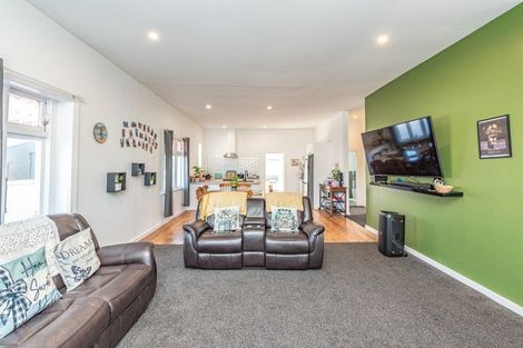 Photo of property in 3a Pharazyn Street, Gonville, Whanganui, 4500