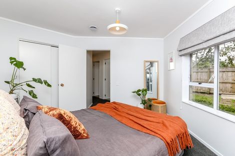 Photo of property in 31 Barrett Street, Westown, New Plymouth, 4310