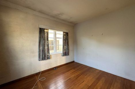 Photo of property in 39 East Street, Petone, Lower Hutt, 5012