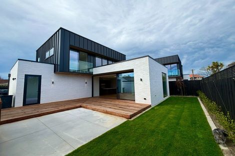 Photo of property in 2/7 Roa Road, Fendalton, Christchurch, 8041