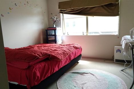 Photo of property in 13 Strundeen Close, Flat Bush, Auckland, 2016