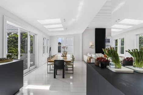 Photo of property in 34 Sentinel Road, Herne Bay, Auckland, 1011