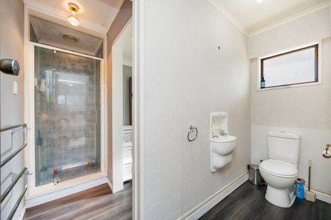 Photo of property in 18 Kentucky Way, Awapuni, Palmerston North, 4412