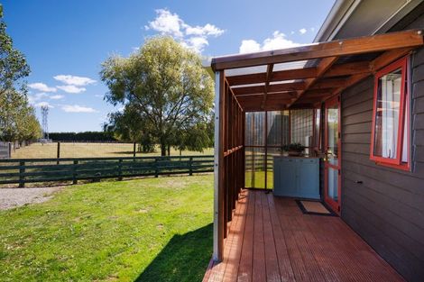 Photo of property in 107 Ashhurst Road, Bunnythorpe, Palmerston North, 4481